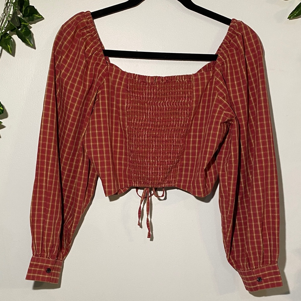 Levi's Women's Puff Long Sleeve Cropped Smocked Back Devin Blouse Red Plaid - Picture 5 of 8